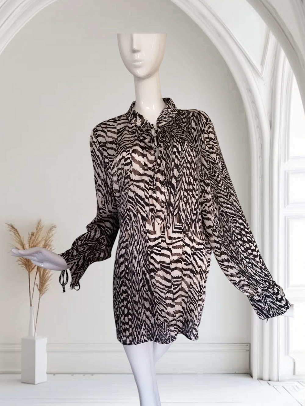 Marc Aurel Blouse in Black and White size 44